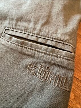 KÜHL Men’s Resistor Lite Chino Pants in Carbon 30X32